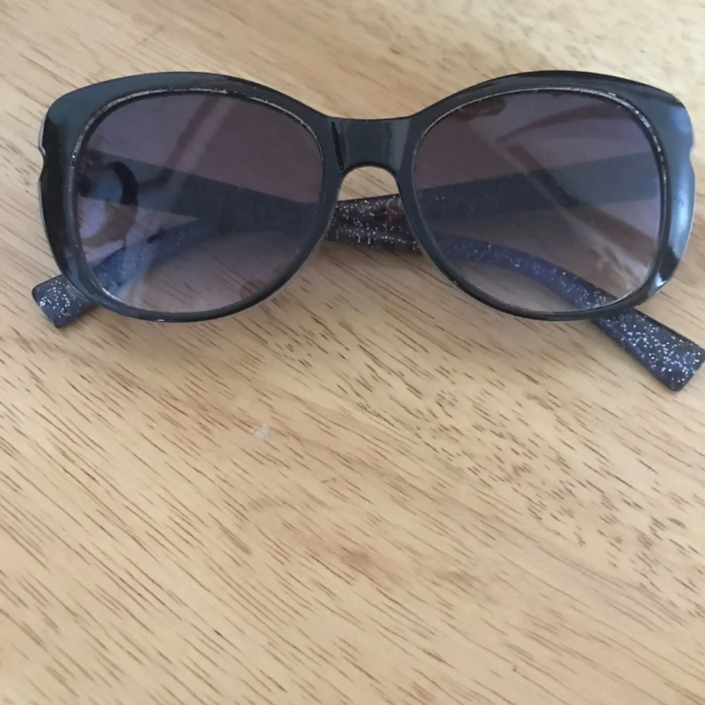Betsey Johnson Women’s Black Glittered Sunglasses